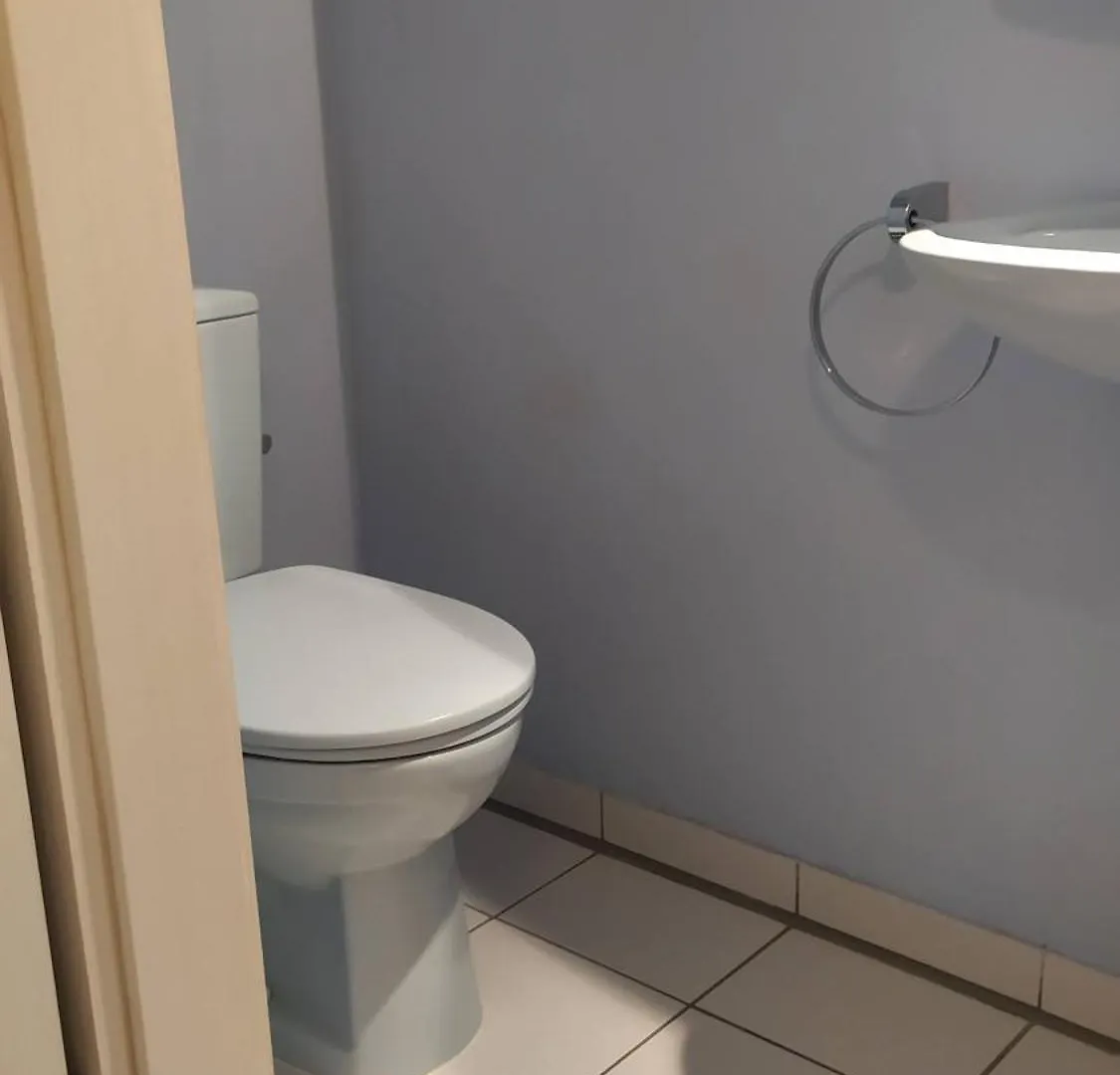 Quiet Peaceful 2Br Apartment With Parking In Kirchberg Luxembourg