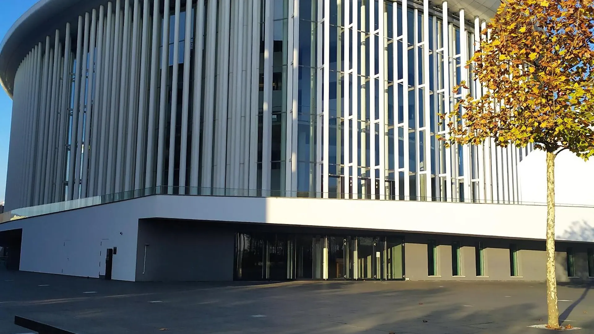 Quiet Peaceful 2Br Apartment With Parking In Kirchberg Luxemburgo Luxemburgo